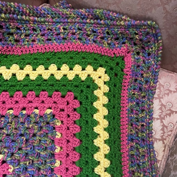 Crocheted Afghan - Picture 6 of 7